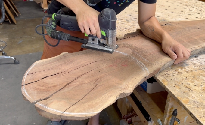 black epoxy walnut side table pic3