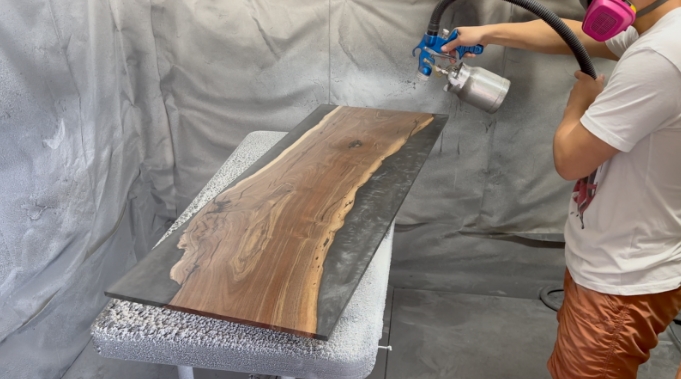 spray lacquer on epoxy table